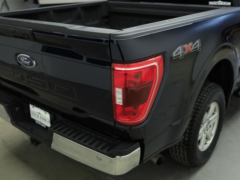 Used 2022 Ford F150 XLT w/ Trailer Tow Package image 8
