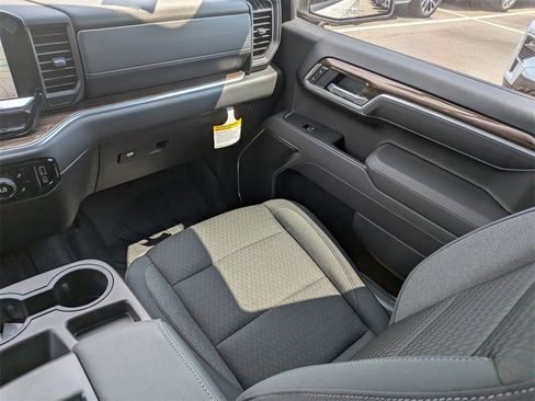 New 2025 Chevrolet Silverado 1500 LT image 23