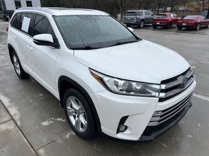 Used 2017 Toyota Highlander Limited