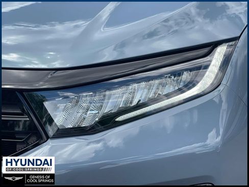 Used 2025 Honda Odyssey Elite image 9