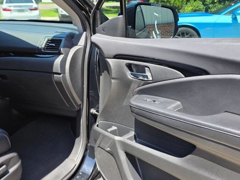 Used 2020 Honda Ridgeline RTL-E image 16