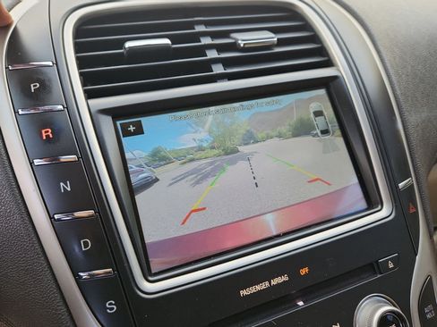 Used 2016 Lincoln MKX Reserve FWD image 29