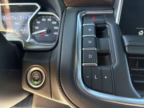 Used 2021 GMC Yukon SLE image 23