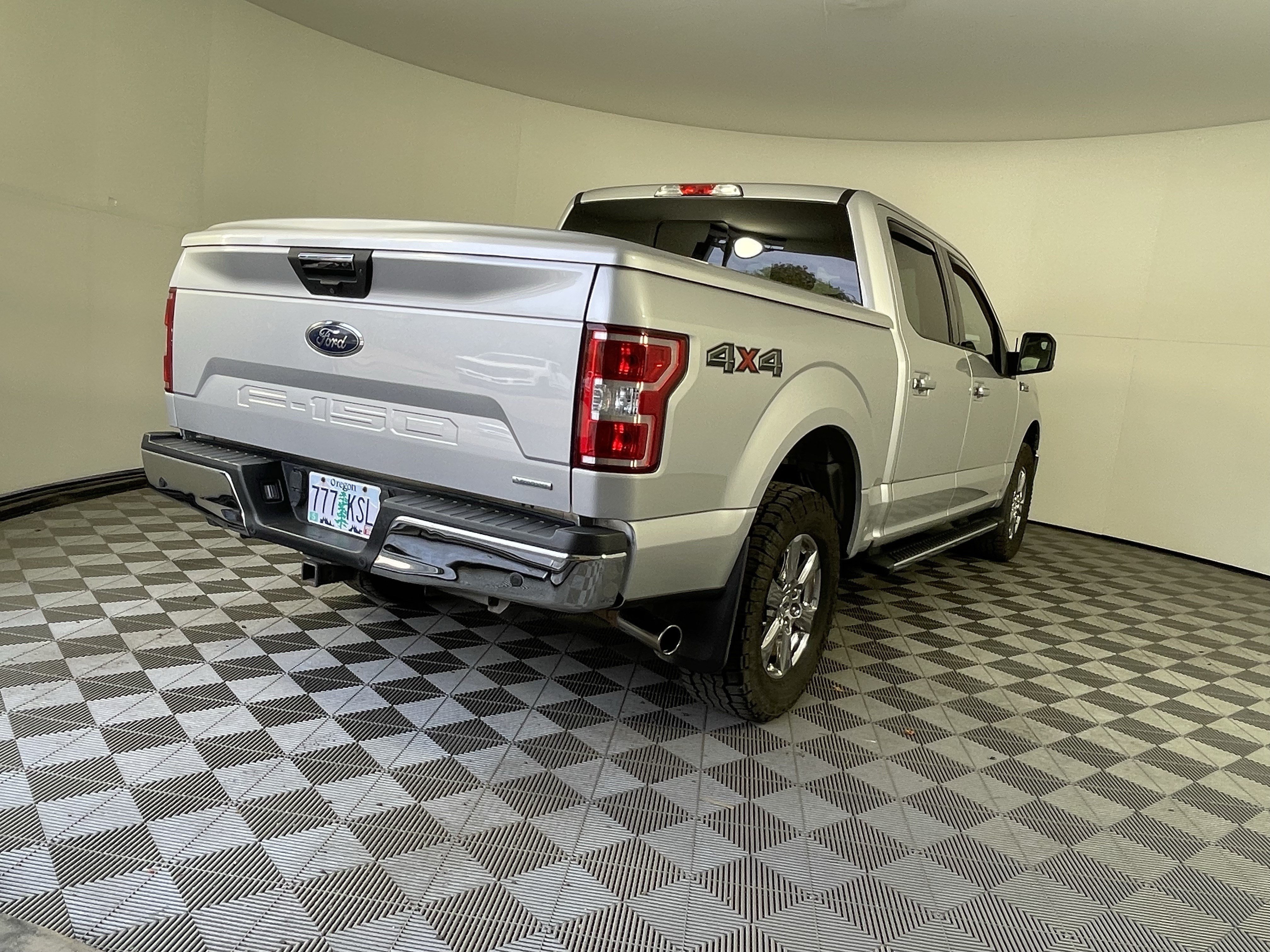 Used 2018 Ford F150 XLT w/ Equipment Group 302A Luxury AWD/4WD image 5