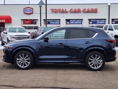 Used 2024 MAZDA CX-5 AWD 2.5 S w/ Premium Package image 2