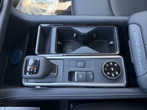 New 2026 Nissan Pathfinder SL w/ SL Premium Package AWD/4WD image 24