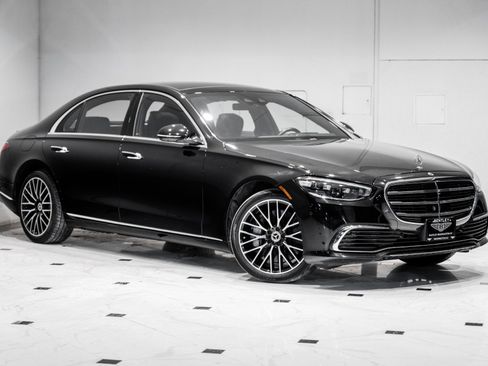 Used 2022 Mercedes-Benz S 580 4MATIC Sedan image 1