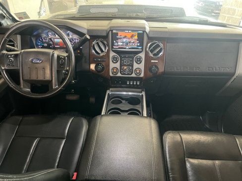 Used 2013 Ford F250 Lariat w/ Lariat Ultimate Pkg image 29