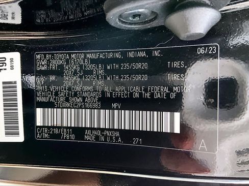 Used 2023 Toyota Sienna XSE image 35