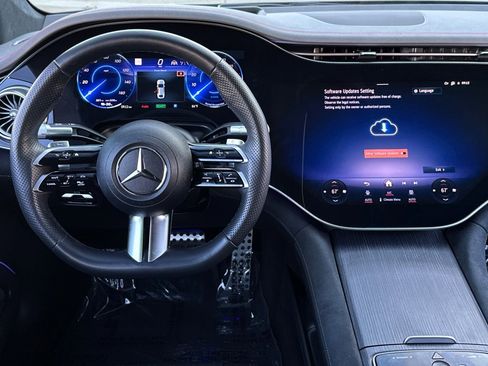 Certified 2023 Mercedes-Benz EQS 580 4MATIC Sedan image 27