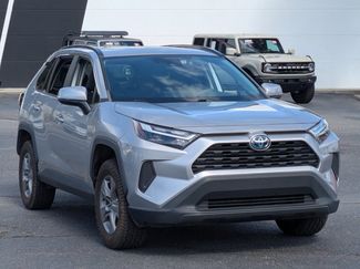 Used 2022 Toyota RAV4 XLE AWD/4WD video 3