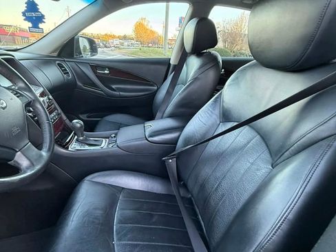 Used 2017 INFINITI QX50 Journey w/ Premium Package image 2