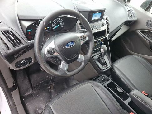Used 2019 Ford Transit Connect XL image 9