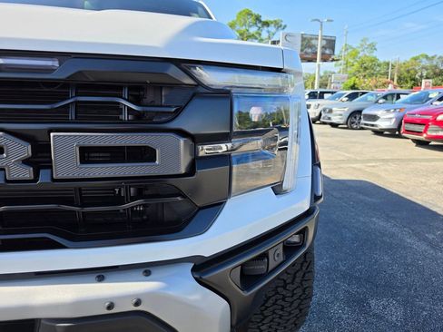 Used 2025 Ford F150 Raptor AWD/4WD image 14