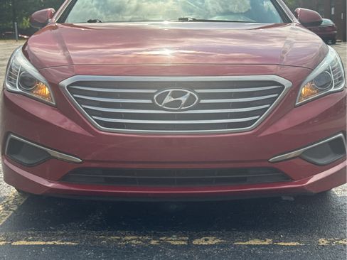 Used 2016 Hyundai Sonata SE w/ Cargo Package FWD image 11
