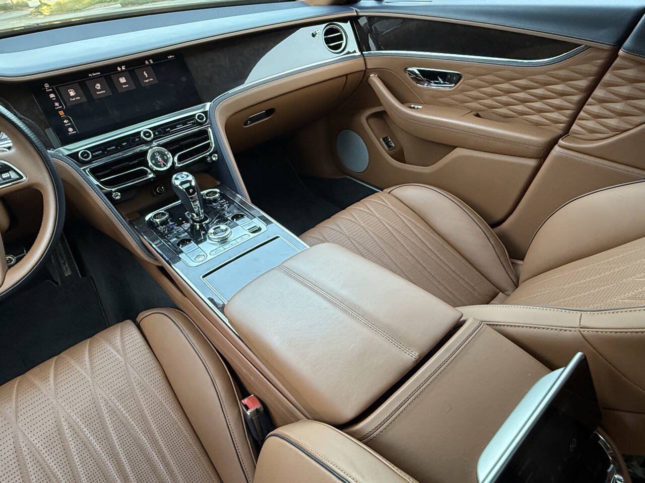 Used 2022 Bentley Flying Spur V8 AWD/4WD image 26