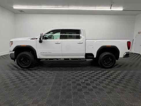 Used 2023 GMC Sierra 2500 SLT w/ SLT Convenience Package AWD/4WD image 2