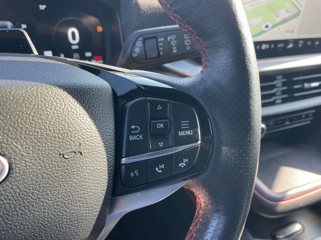 Used 2025 Ford Explorer ST-Line w/ ST-Line Street Pack AWD/4WD image 30