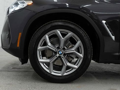 Used 2025 BMW X4 xDrive30i w/ Premium Package image 36