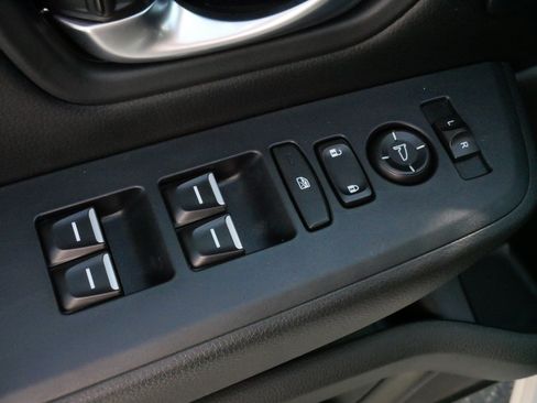 Used 2023 Honda Pilot EX-L image 19
