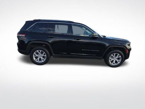 Used 2022 Jeep Grand Cherokee Limited image 8