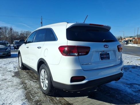 Used 2020 Kia Sorento LX w/ LX I4 Convenience Package image 5