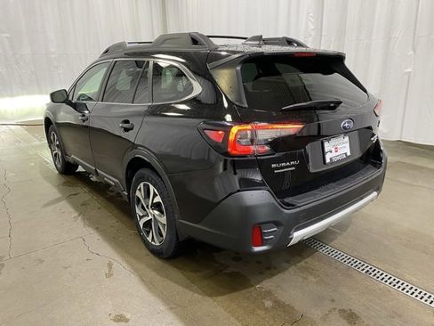 Used 2022 Subaru Outback Limited XT image 6