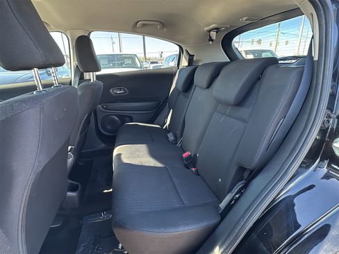 Used 2016 Honda HR-V LX image 12