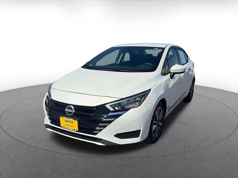 Used 2025 Nissan Versa SV FWD image 7