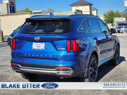 Used 2021 Kia Sorento SX image 5