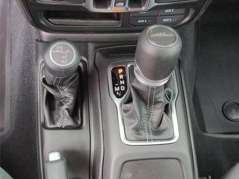 New 2026 Jeep Gladiator Sport AWD/4WD image 25