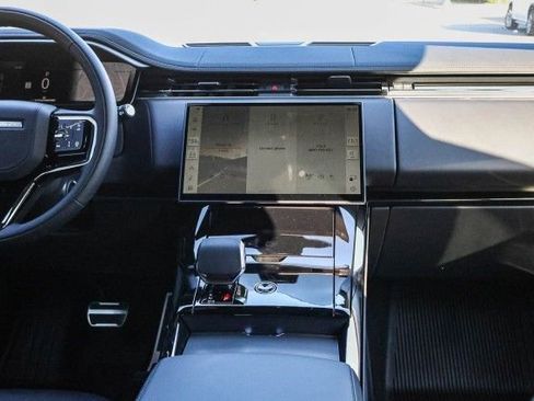 New 2025 Land Rover Range Rover Sport Dynamic SE image 24