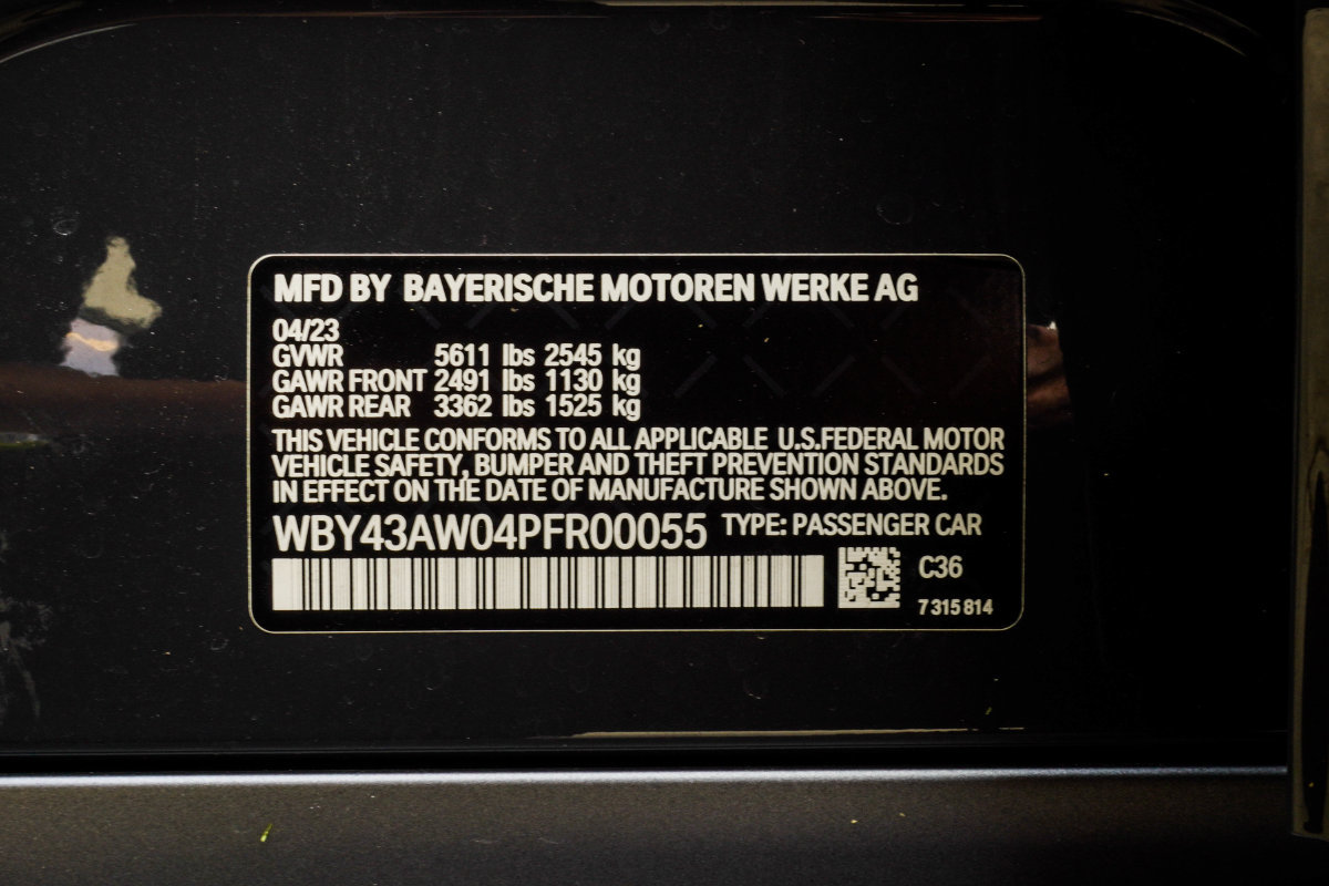 Used 2023 BMW i4 eDrive35 RWD image 41