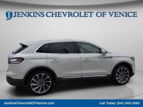 Used 2023 Lincoln Nautilus Reserve w/ Equipment Group 202A AWD/4WD image 4
