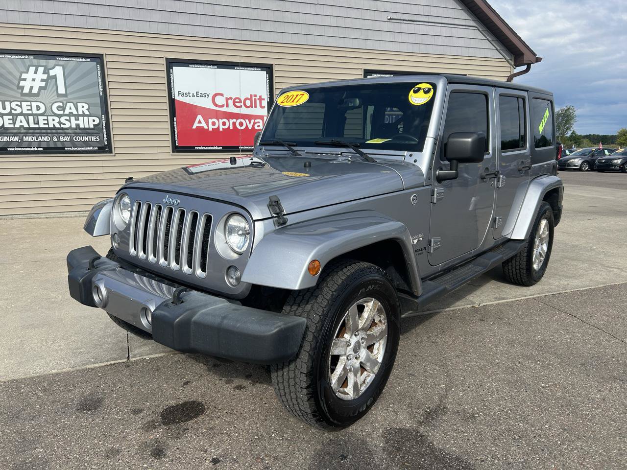 Used 2017 Jeep Wrangler Unlimited Sahara AWD/4WD image 1