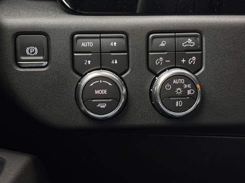 New 2026 GMC Sierra 1500 Elevation w/ Elevation Premium Package AWD/4WD image 21