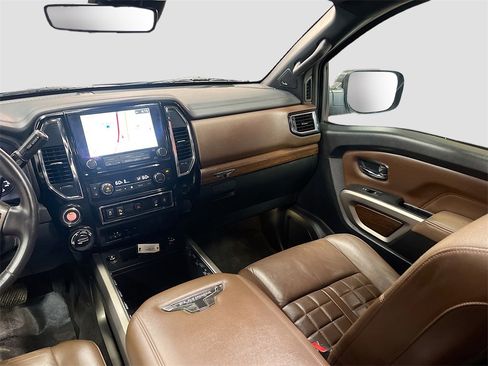 Used 2024 Nissan Titan Platinum Reserve w/ Moonroof Package image 25