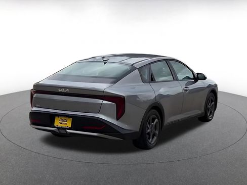 Used 2025 Kia K4 LXS image 15