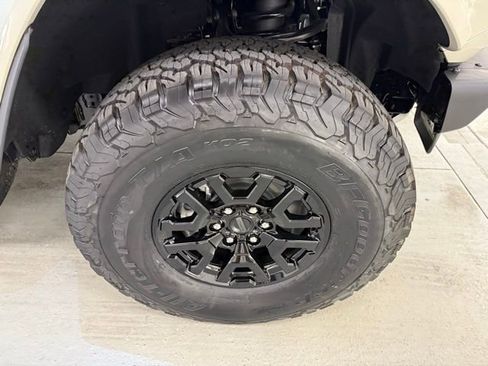 New 2025 Ford Bronco Raptor w/ Interior Carbon Fiber Pack image 5