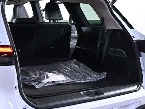 Used 2026 INFINITI QX60 Luxe w/ Family Package AWD/4WD image 29