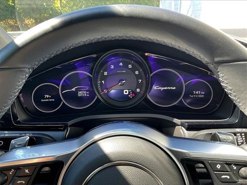 Certified 2023 Porsche Cayenne Coupe image 25