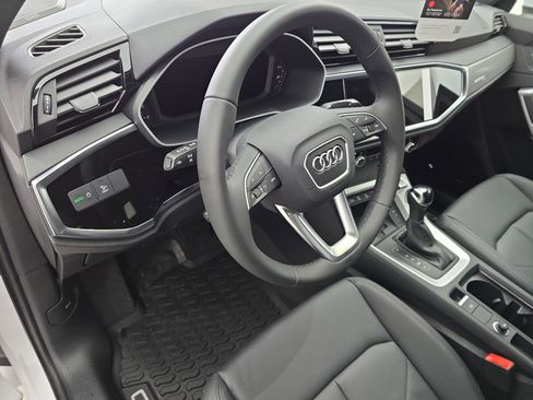 New 2025 Audi Q3 2.0T Premium image 16