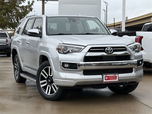 Used 2022 Toyota 4Runner Limited image 2
