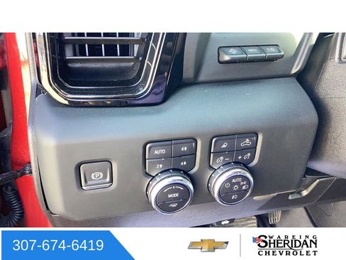 Used 2024 GMC Sierra 2500 AT4 w/ AT4 Premium Plus Package AWD/4WD image 26