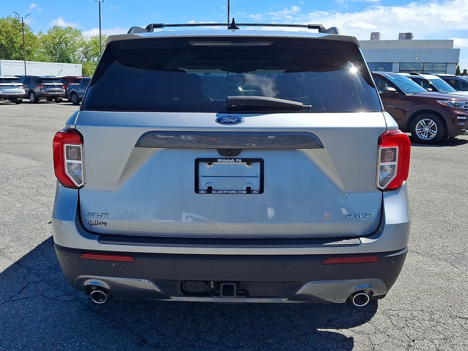Used 2023 Ford Explorer XLT w/ Equipment Group 202A AWD/4WD image 7