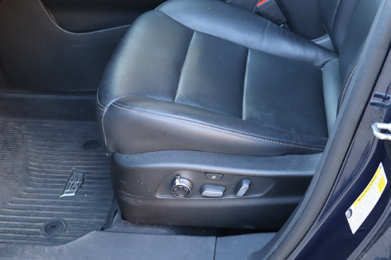 Used 2022 Cadillac XT4 Sport FWD image 15