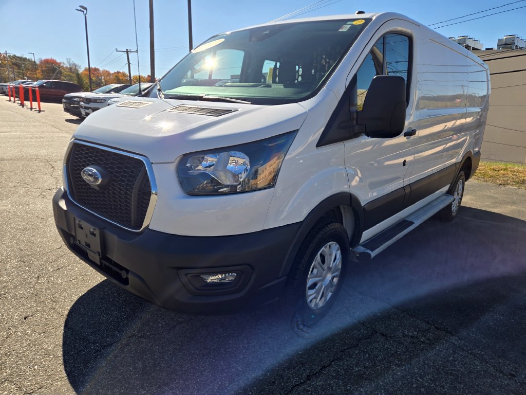 Used 2025 Ford Transit 250 Low Roof w/ Exterior Upgrade Package RWD image 4