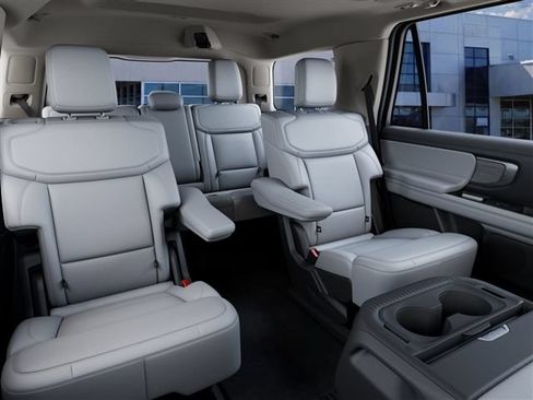 New 2027 Ford Expedition Platinum RWD image 11