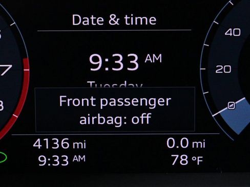 Certified 2025 Audi Q3 2.0T Premium w/ Convenience Package image 12