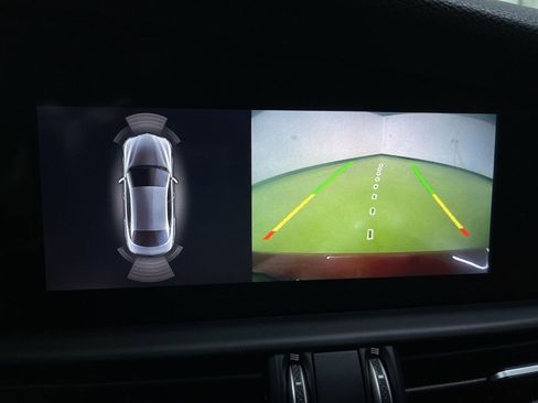 Used 2020 Alfa Romeo Giulia w/ Nero Edizione image 22